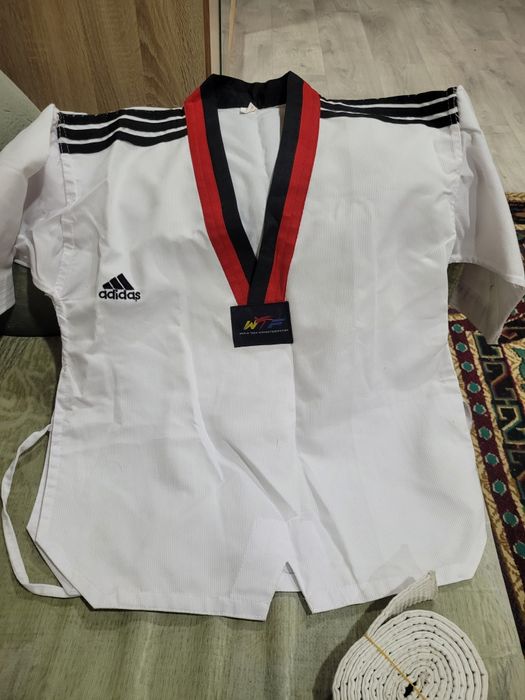 Продам кимоно для таэквандо