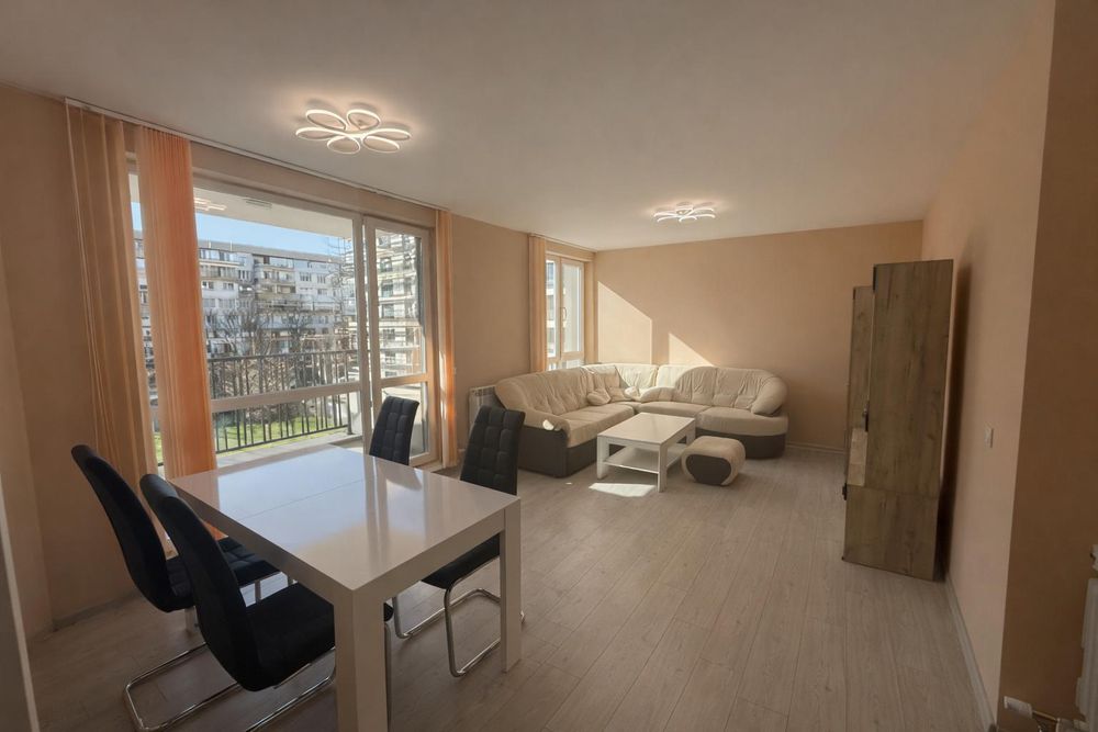 Дава се под наем Двустаен апартамент в София, Люлин 5 - 72 кв.м за 638.01 € - Снимка #1