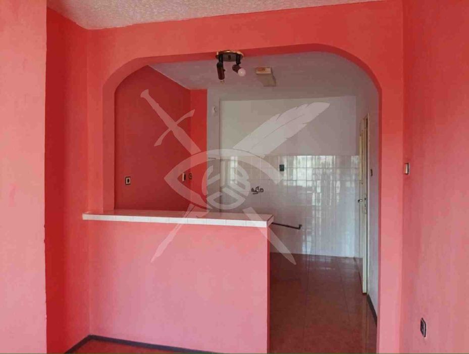 Продава се Тристаен апартамент в Бургас, Възраждане - 80 кв.м за 995 €/кв.м - Снимка #4
