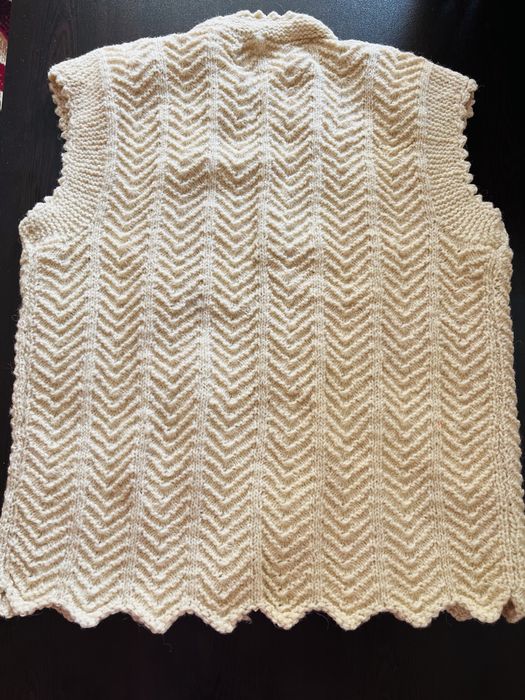 Плетени вълнени елеци