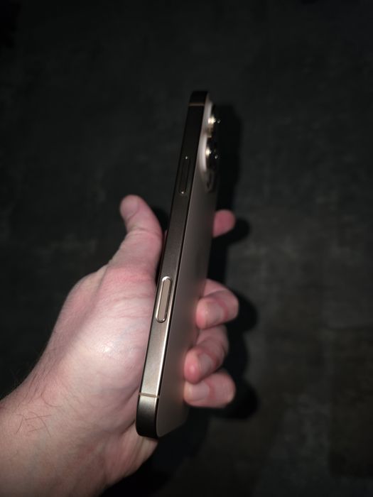 IPhone 16 pro max desert titanium 256gb