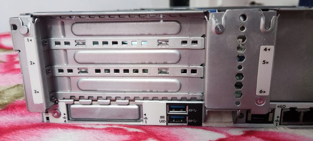 HP ProLiant DL380 Gen9 REFUB U2