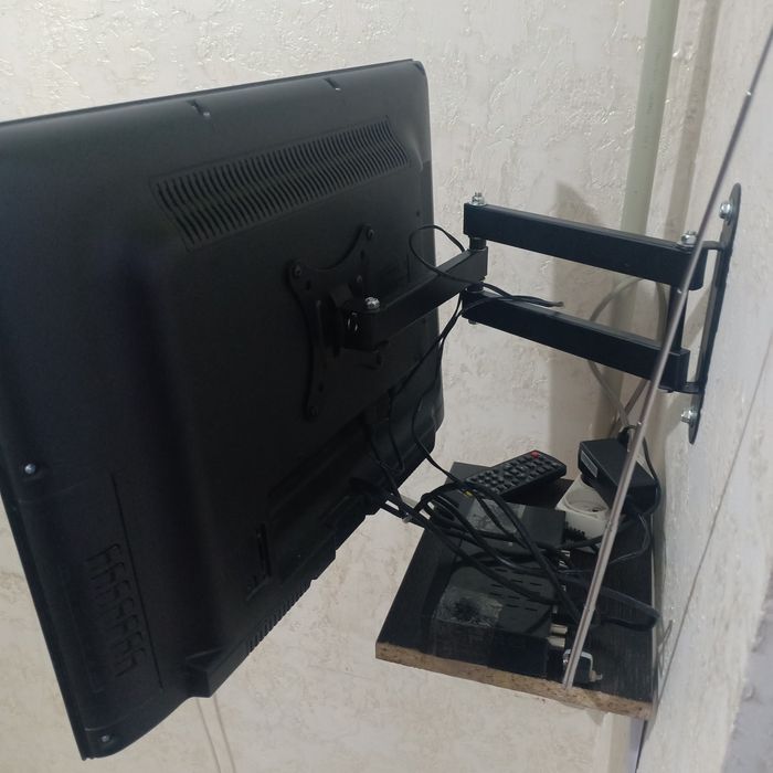 Телевизор LED HDMI+тюнер