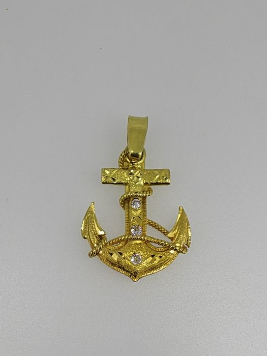 Pandantiv ancora aur 18k 8.86gr (r)