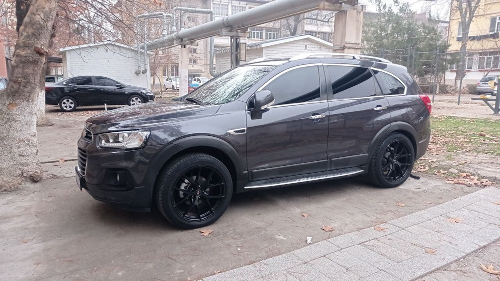 Продам Chevrolet Captiva 3+