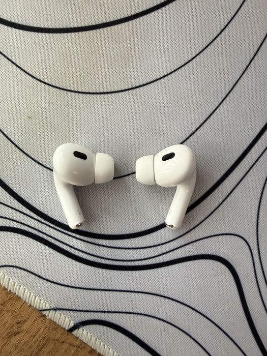 Air pods pro (2 поколение)