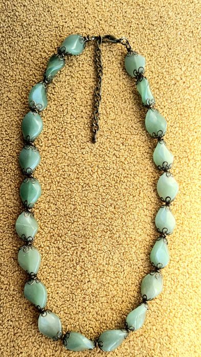 Продаются бусы .НЕФРИТ