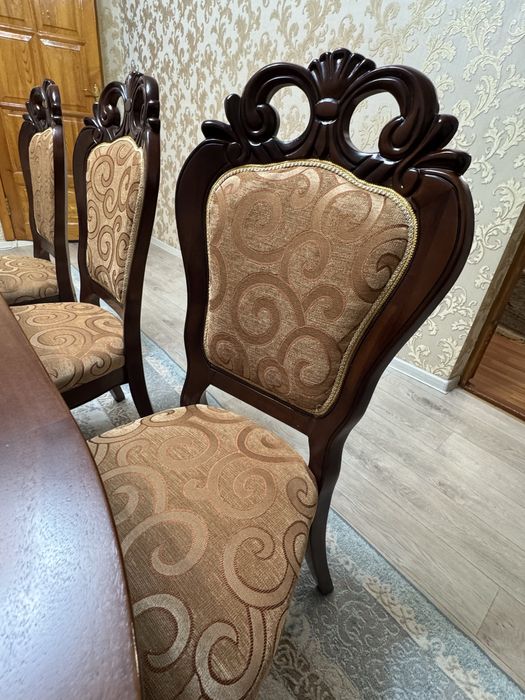 Комплект стол со стульями