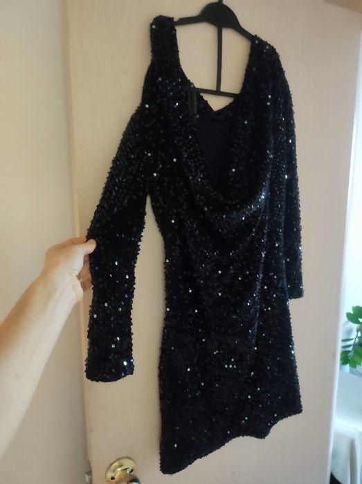Платье чёрное размер 48