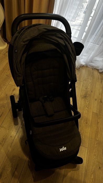 Коляска прогулочная Jole