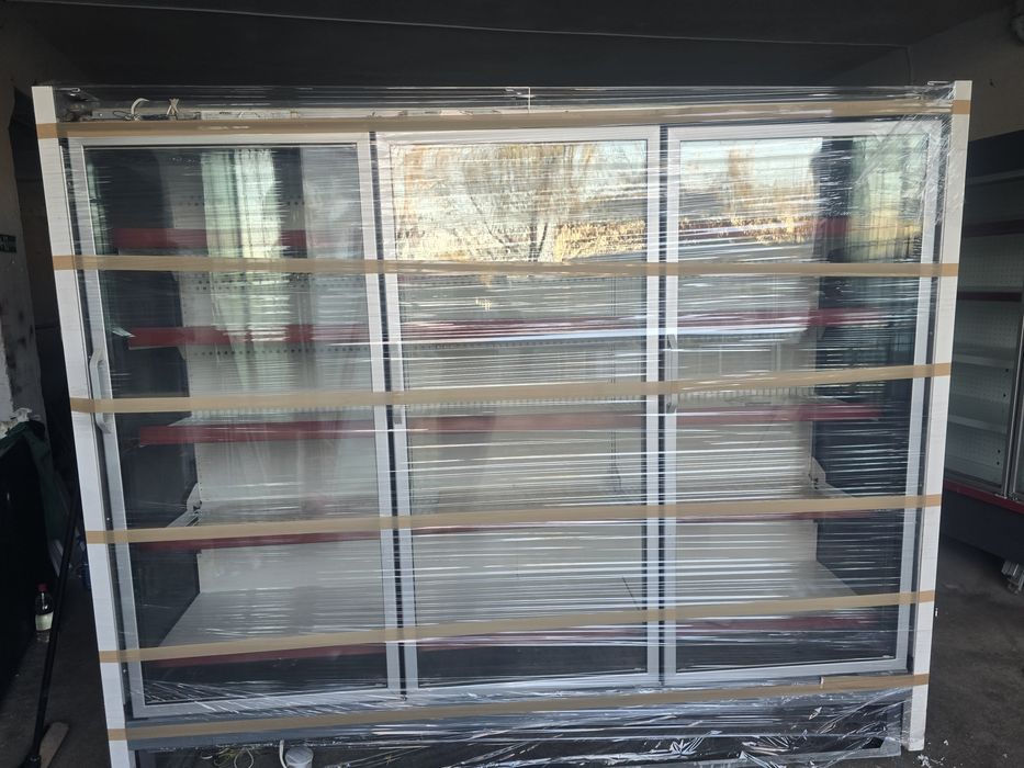 Vitrina congelare / bauturi / mezeluri / lactate