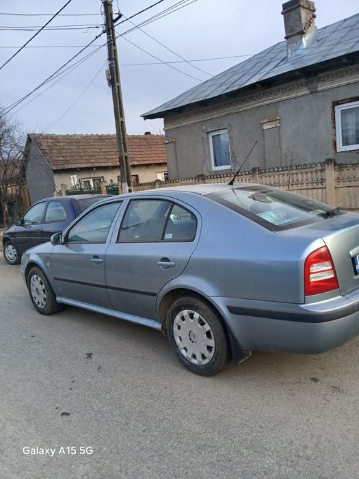 Vând  skoda octavia  mai multe detalii la telefon
