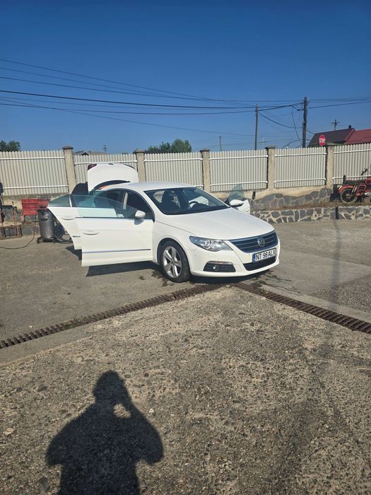 Vând PASSAT CC an 2011
