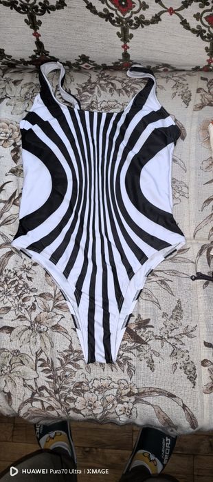 Дамски цели бански