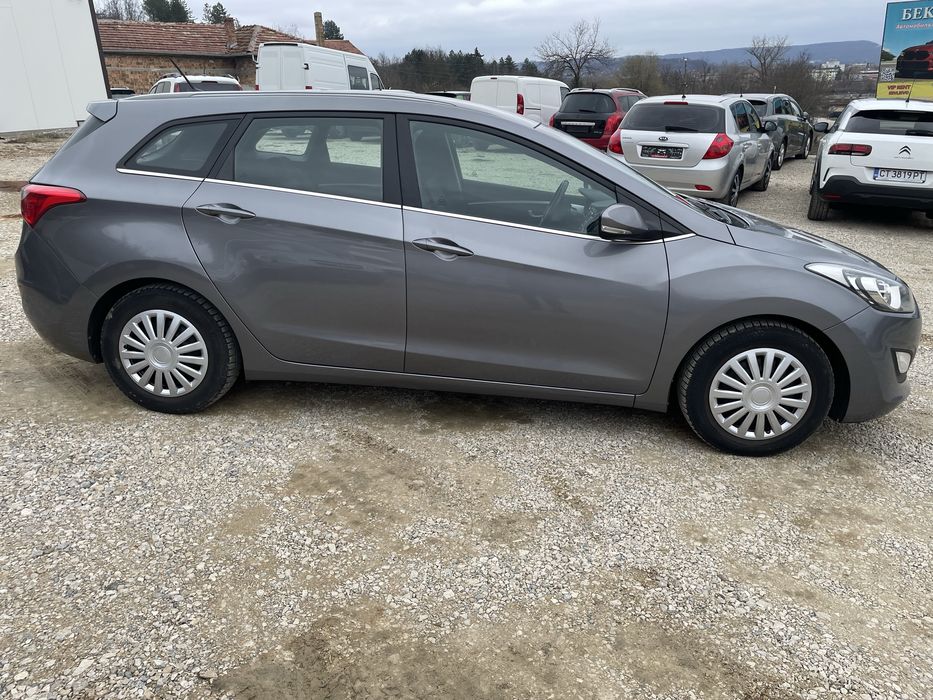 Hyundai i30 2013г. 1.6 GDI - Нов внос