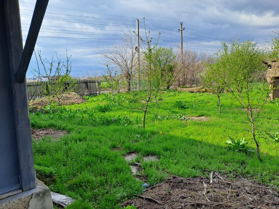 Casa de vanzare la tara