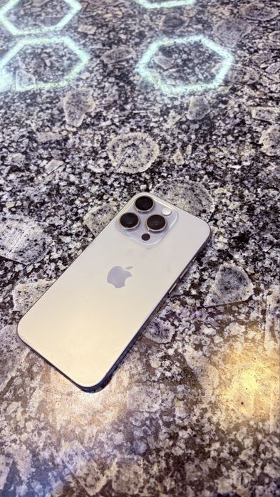 iPhone 15 Pro 256 ГБ — 89% АКБ