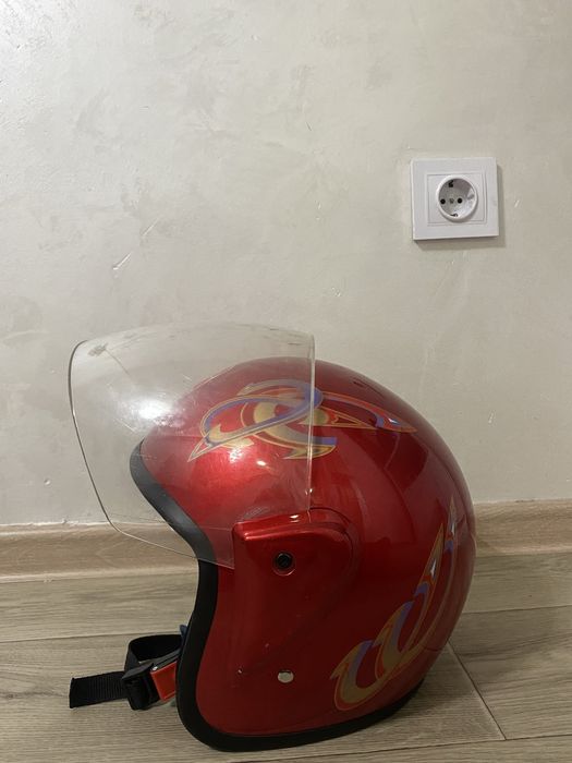 продам шлем недорого