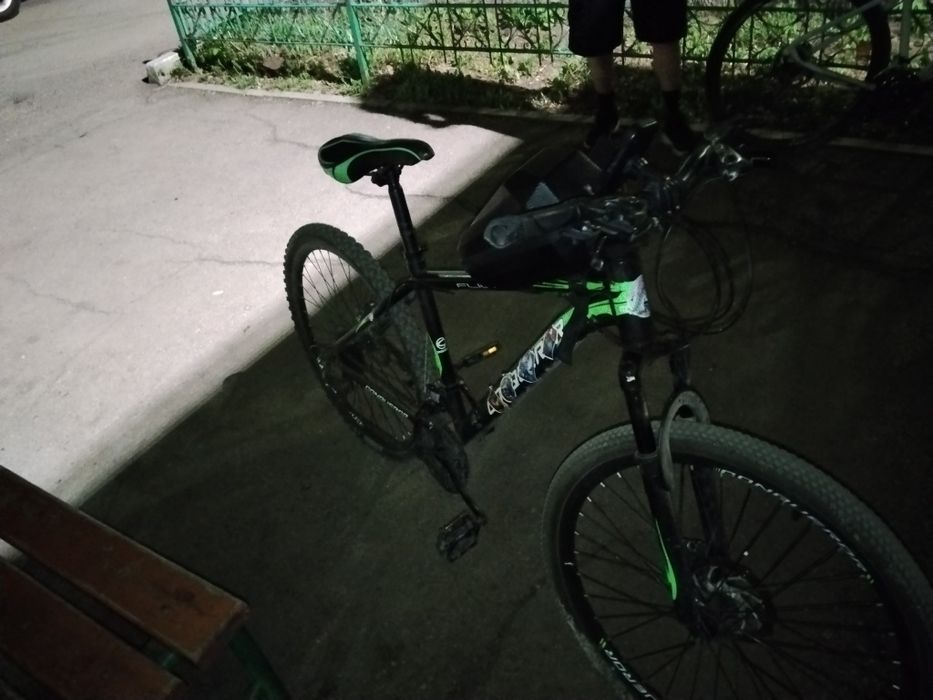 Продам велик в среднем состоянии