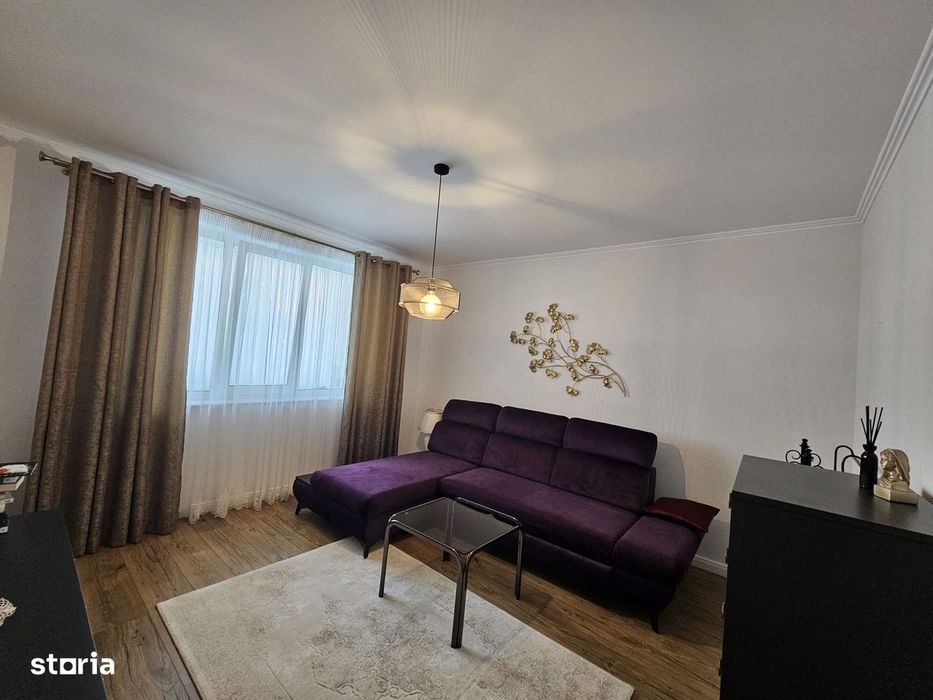Apartament 3 camere 2 locuri de parcare si boxa , Strada Carpati