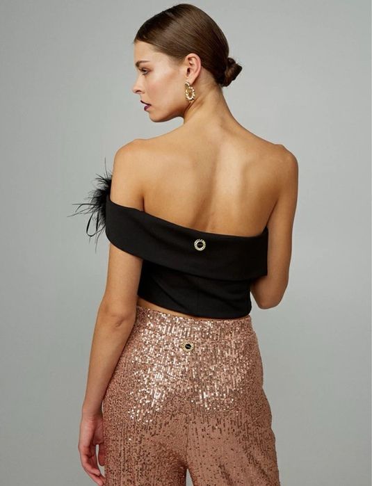 Дамски топ с пера LYNNE