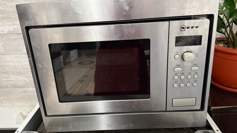 Cuptor cu microunde incorporabil