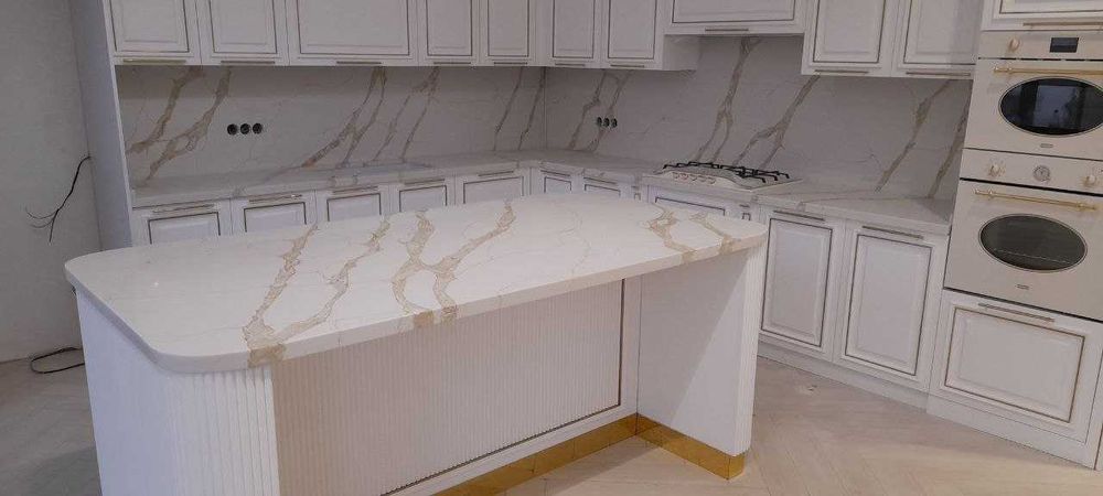 Столешницы и другие изделия из исскуственного и натурального камня.