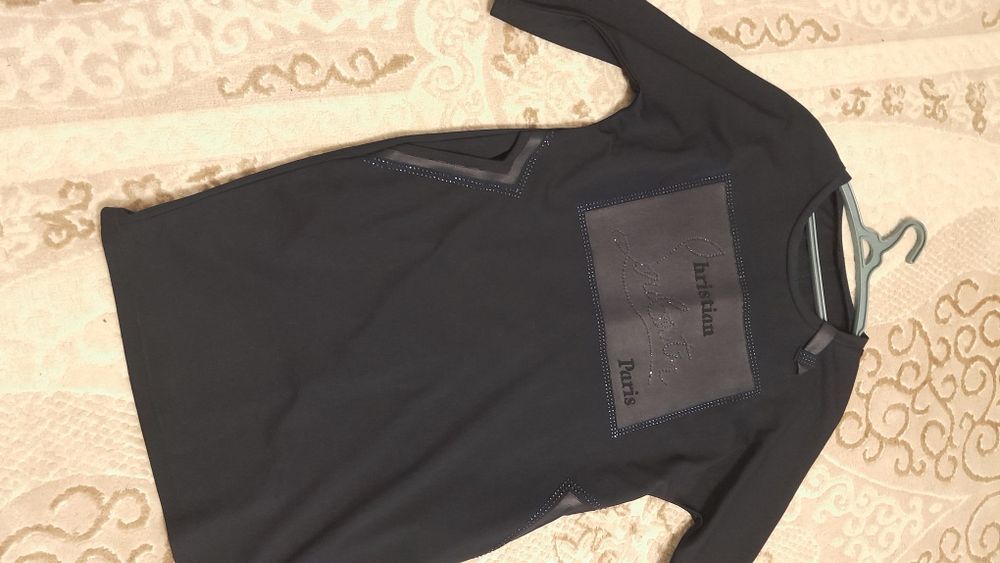 Продам платья 3000