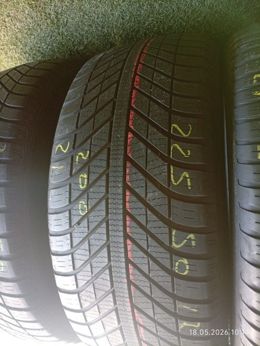 225 50 17 Goodyear 4 anotimpuri