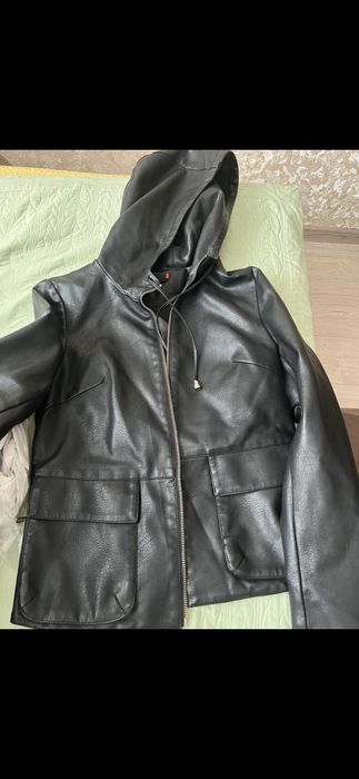 Продам вещи в идеальном состоянии.