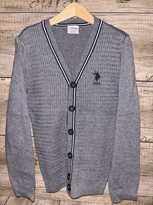 Жилетка на U.S. Polo Assn. в безупречно състояние