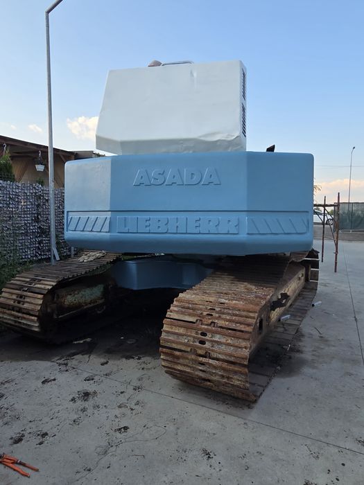 Excavator 22 to liebherr