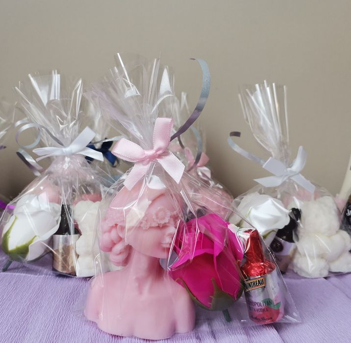 Подаръчни торбички и свещи