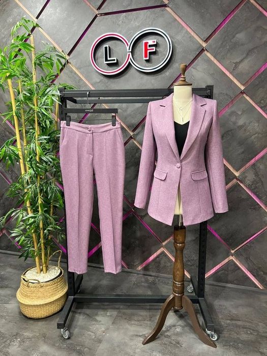 Продаётся Турецкие Брючные костюмы