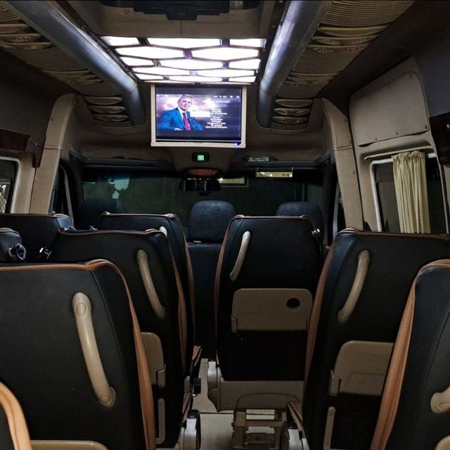 Транспортные услуги на микроавтобусе мерседес спринтер 18 мест