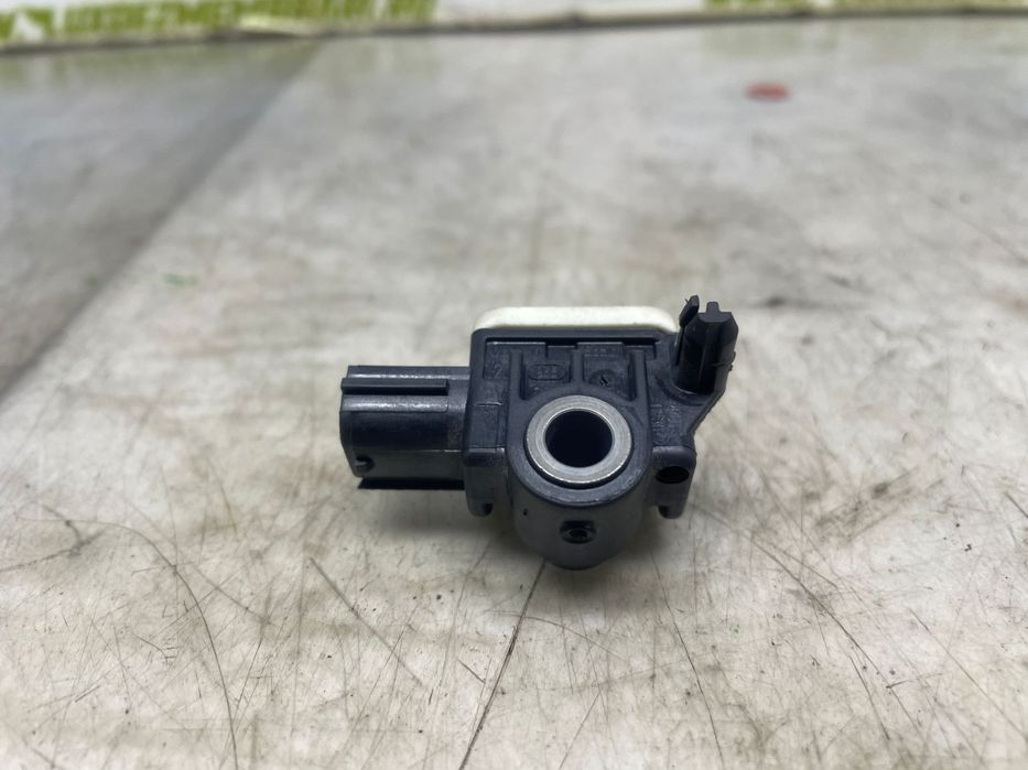 Senzor impact 8651A117 Mitsubishi ASX 1 [2010 - 2012] 1.8 di-d 4N13