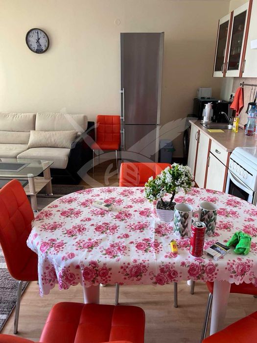 Тристаен апартамент в к.к. Елените 98729