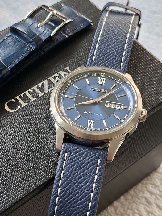 Ceas Citizen NY4050-11L-automatic,day-date,  mecanism Miyota 8200creat exclusiv pentru piața internă din Japonia (JDM).