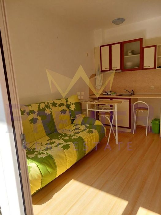 Продава се Едностаен апартамент в Несебър - 28 кв.м за 1072 €/кв.м - Снимка #1