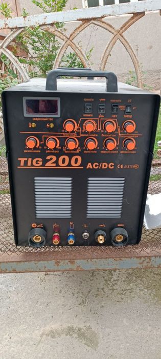 АРГОН сварочное инвертор Leadermax TIG-200ACDC