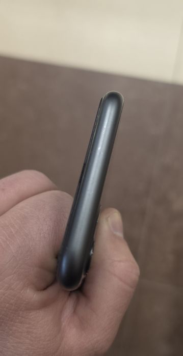 Iphone 11 64GB в добро състояние