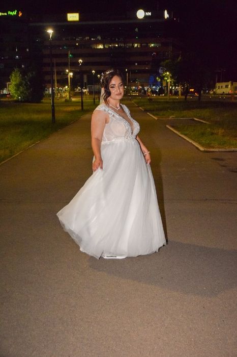 Vand rochie de mireasa