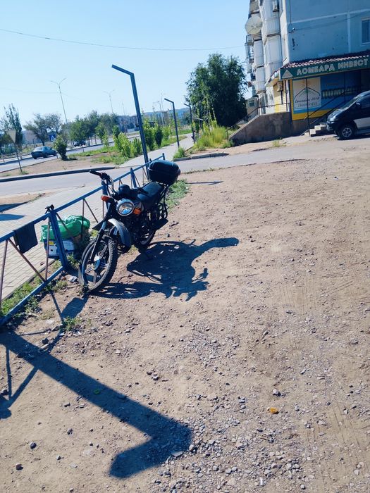 Продам мотоцикл 200 куб