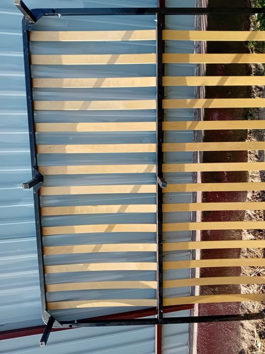 Cadru pat stare foarte bună