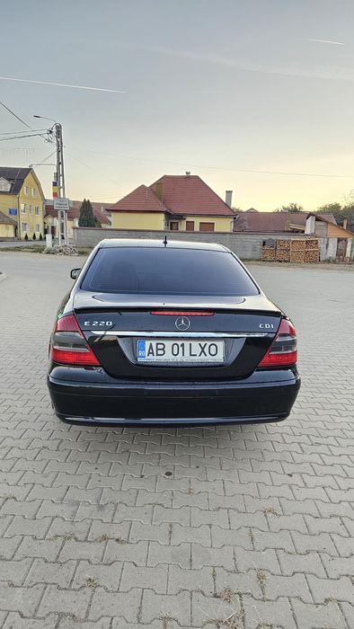 MERCEDES-BENZ E-Class 2007 — imagine 4
