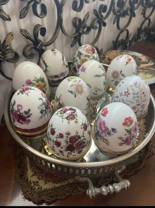 Oua decorative de portelan