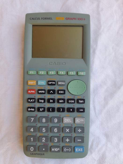 Calculator grafic Casio Graph 100+