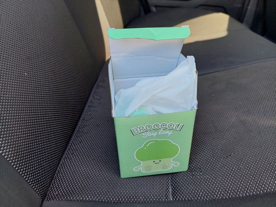 Перезаряжаемый силиконовый ночник в виде
милого брокколи для детей