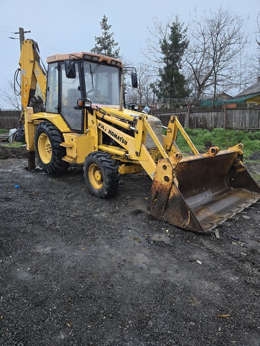 Buldoexcavator Komatsu wb91r