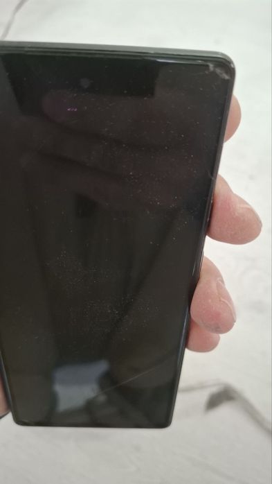 Google pixel 6 шишаси синган